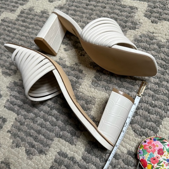 Cushionaire Imrma Strappy Block Heel Sandals - Picture 7 of 10